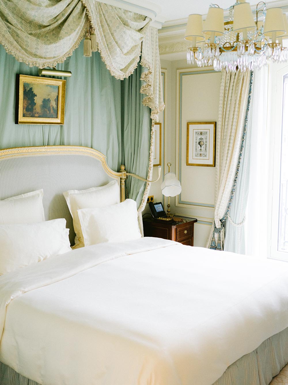 room in the ritz